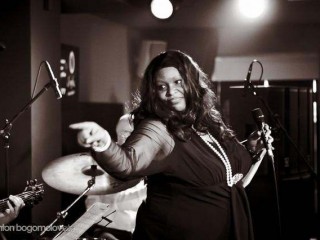 Джазовая вокалистка Мишель Уокер выступит в Самарской филармонии