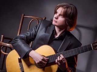 Виртуоз гитары Антон Баранов выступил на самарской сцене