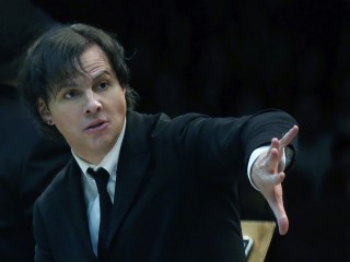 Настоящая музыка: Теодор Курентзис и оркестр musicAeterna выступили в Самаре 