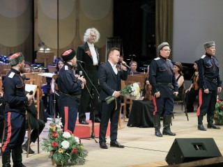 Торжественный вечер «Встанем за Отечество» прошел в Самарской филармонии