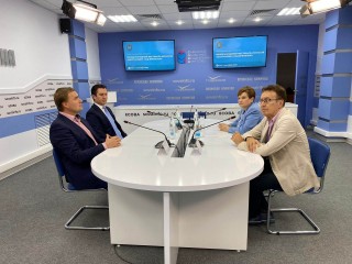 Онлайн-трансляция пресс-конференции 