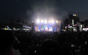 Первый день фестиваля, главная сцена