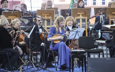 Екатерина Мочалова (домра) и оркестр Самарской филармонии