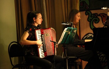 Анна Хромова (аккордеон), Елена Кротова (фортепиано). Сказка «Страсти по Насте»