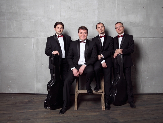 Frauchi Guitar Quartet