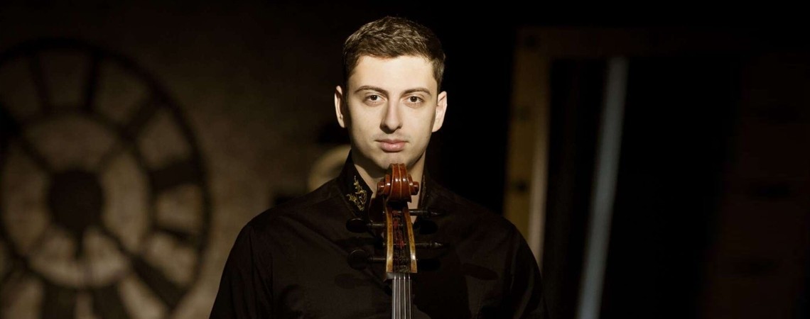 Нарек Ахназарян (виолончель). Дирижёр - Денис Власенко