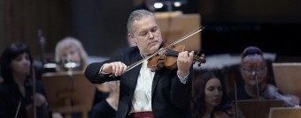 Вадим Репин (скрипка), Севак Аванесян (виолончель; Армения-Бельгия). Дирижёр - Денис Власенко