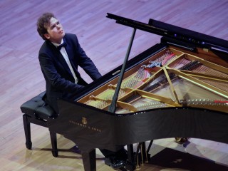 Триумфатор XIX Международного конкурса пианистов Piano Campus  Тимофей Владимиров выступил в Самарской филармонии