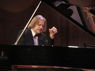 Сокровенные пьесы Петра Лаула