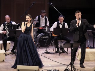 «Мы желаем счастья вам!»