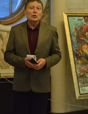 Член Союза художников России, член Союза журналистов России Владимир Николаевич Востриков