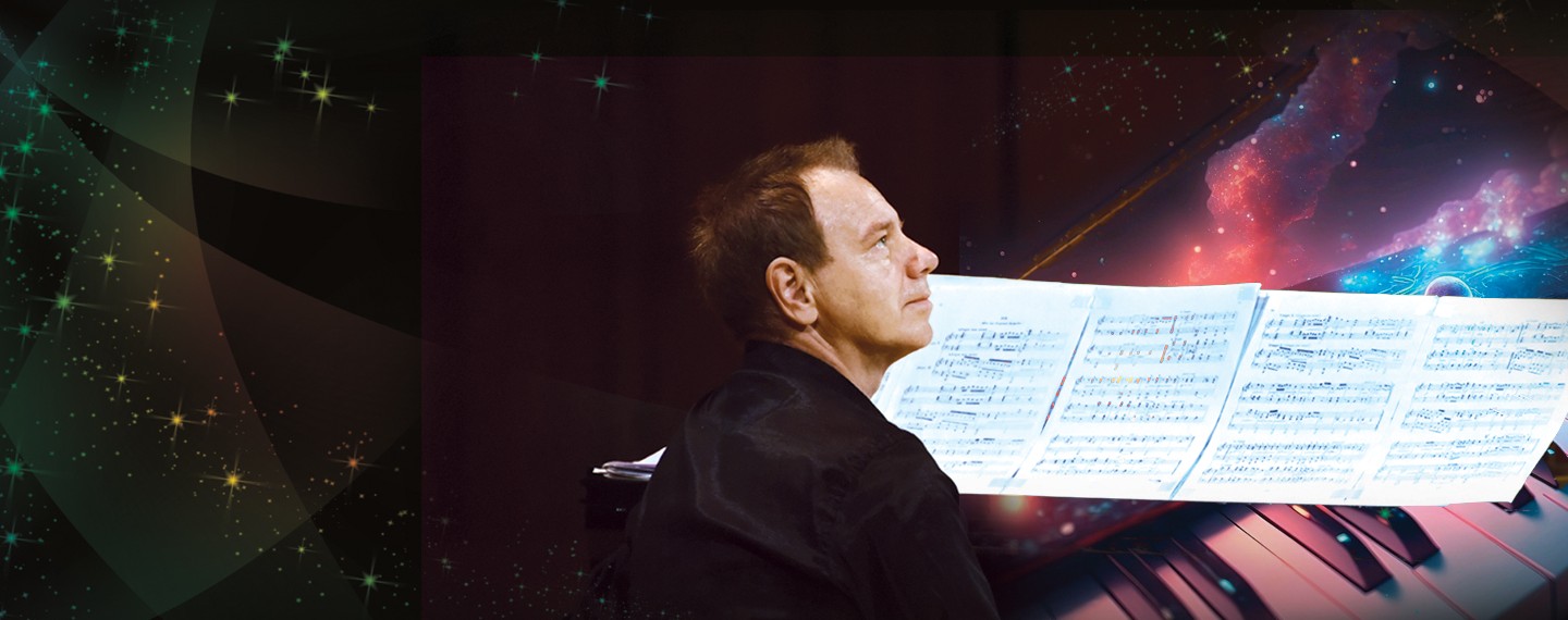 <small>Лауреат международных конкурсов</small><br> <strong>Павел НАЗАРОВ (фортепиано)</strong>